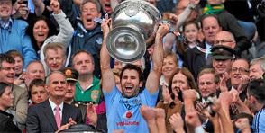 Image of Bryan Cullen lifts cup at Croke Park 2011 Semi Final Football